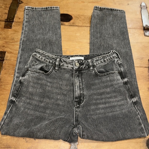 PacSun Denim - Woman’s Black Mom Jeans Size 26